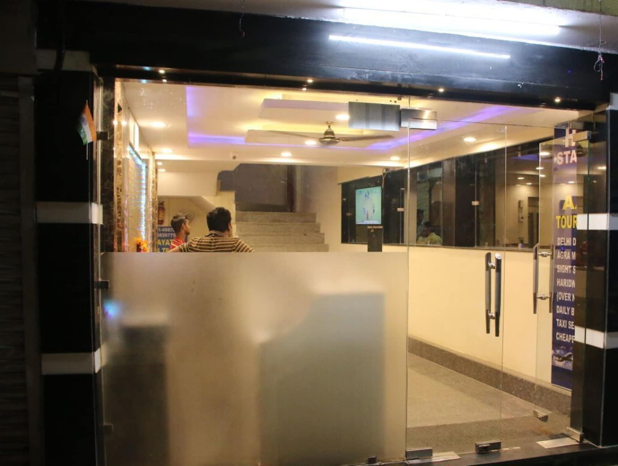 Hotel Stay House New Delhi Exterior photo
