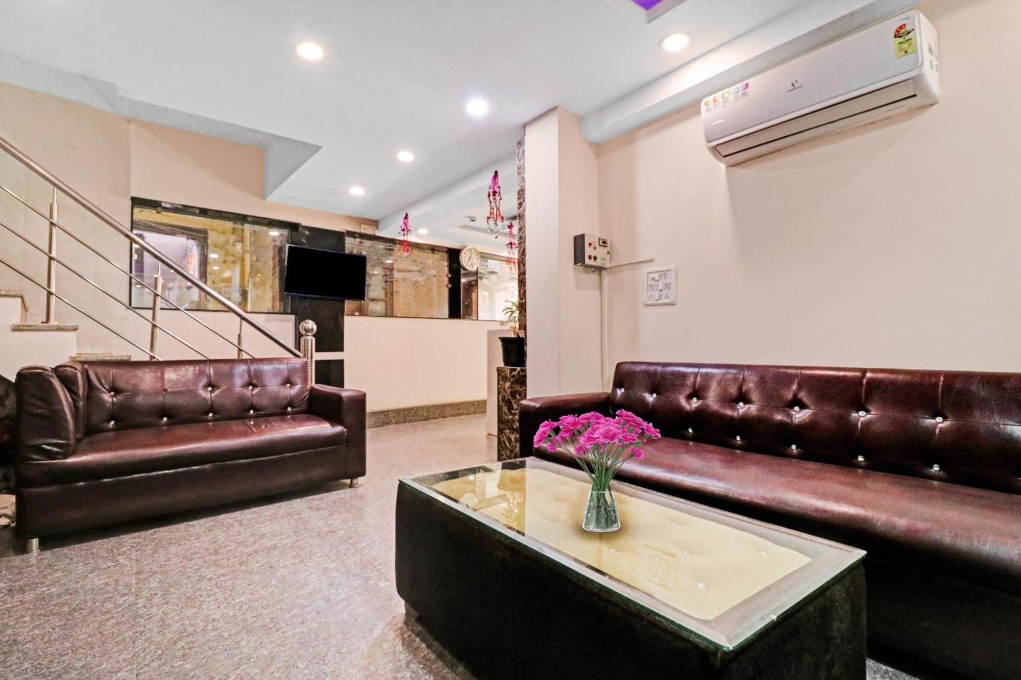 Hotel Stay House New Delhi Exterior photo