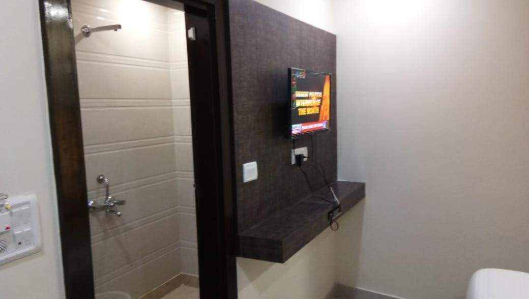 Hotel Stay House New Delhi Exterior photo
