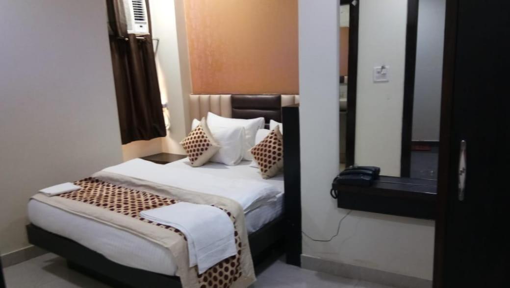Hotel Stay House New Delhi Exterior photo
